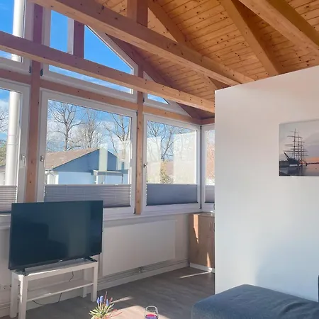 Ferienwohnung Haus Urvasi Lübeck Exterior foto